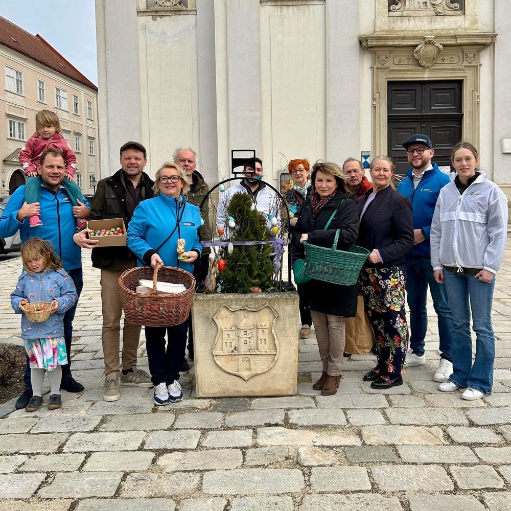 Bunte Ostergrüße für Bruck: Volkspartei und JVP bringen Osterfreude in die Innenstadt